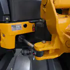 Miniexcavadora Donker DK40 con cabina, 2 velocidades, joysticks, aire acondicionado y motor Yanmar de 38 CV.